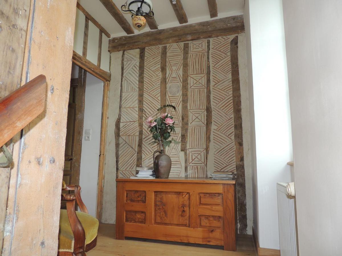 La Ferme Du Bourg Bed and Breakfast Eraines Eksteriør billede